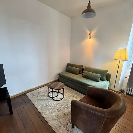 Cocon Urbain Avec Jardin - Proche Hopital شقة أنجير