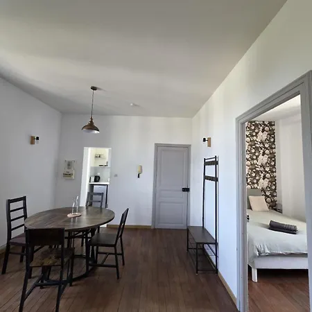 Cocon Urbain Avec Jardin - Proche Hopital Apartment